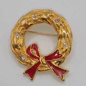 Christmas Holiday Gold Tone Rhinestone Wreath with Red Enamel Bow Brooch/Pin